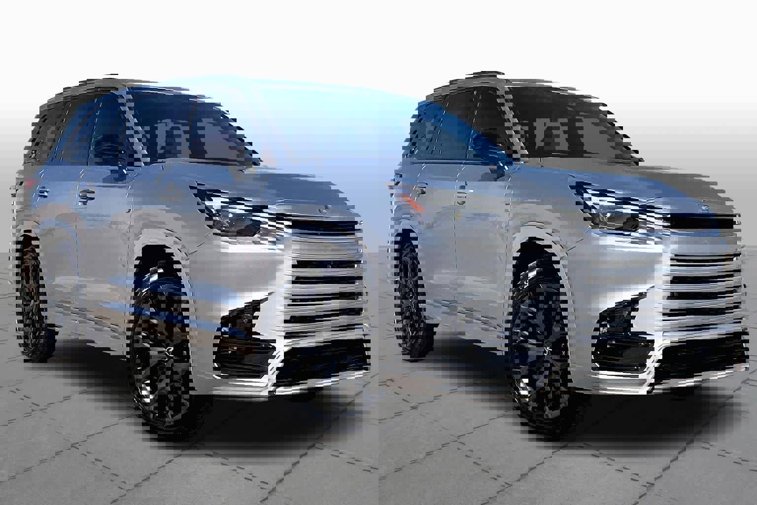 New 2026 Lexus TX 500h AWD image 2