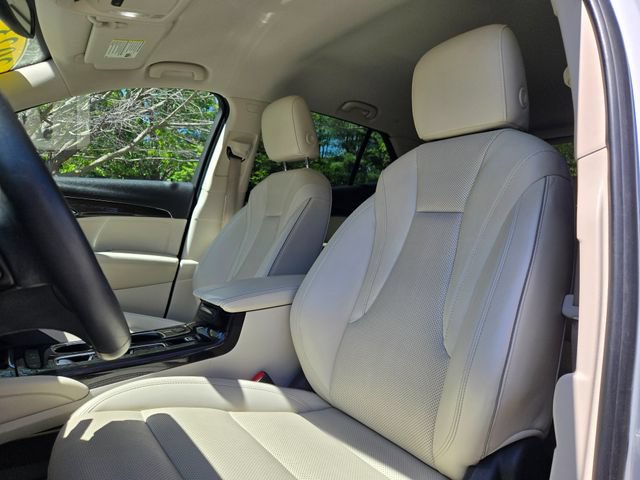 Used 2023 Buick Envision Essence FWD image 16