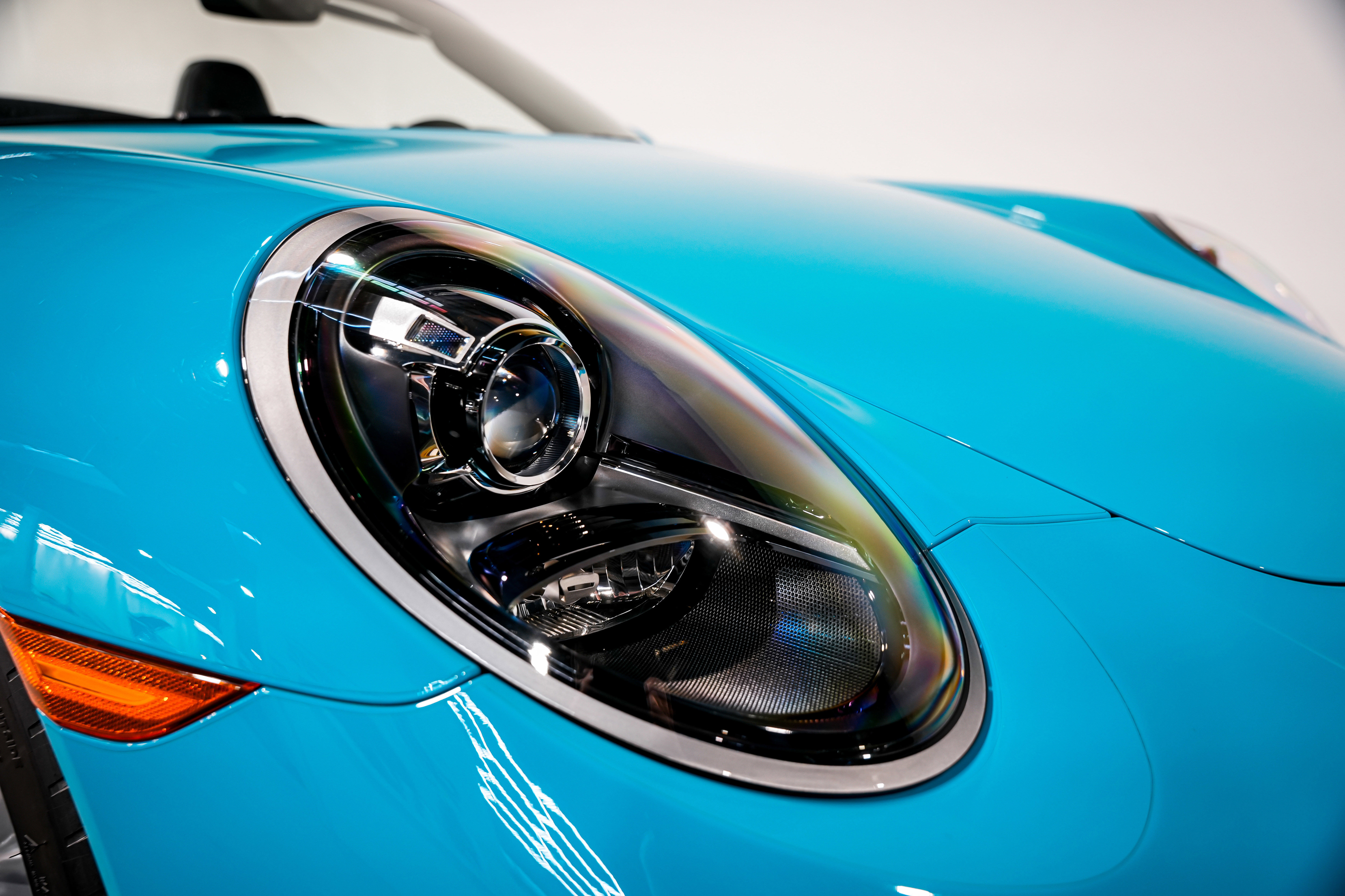 Used 2018 Porsche 911 Carrera 4S image 40