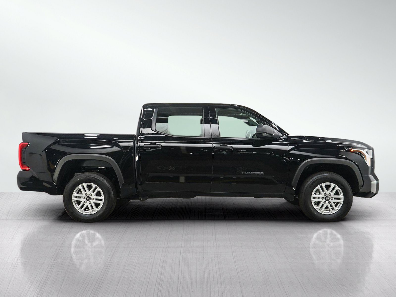 Used 2026 Toyota Tundra SR5 AWD/4WD image 6
