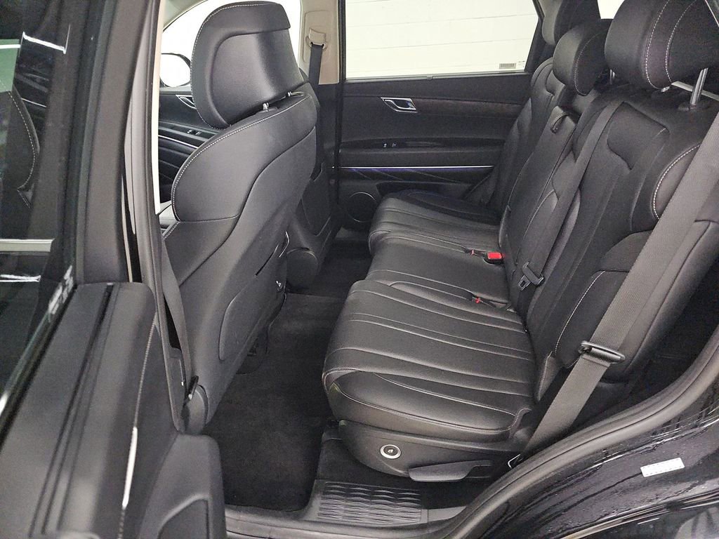 Used 2024 Genesis GV80 2.5T image 4