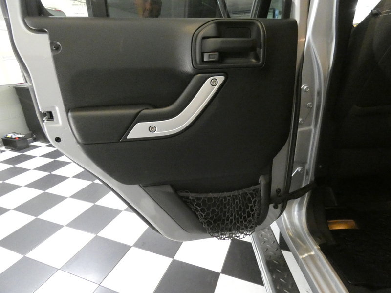 Used 2016 Jeep Wrangler Unlimited Sahara w/ Mopar Chrome Edition Group AWD/4WD image 24