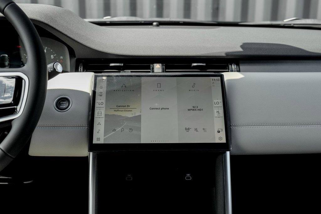 New 2025 Land Rover Discovery Sport Dynamic SE image 20