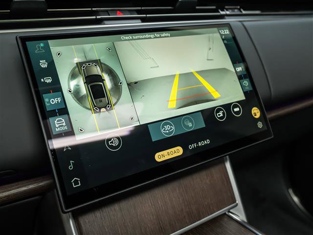 Used 2025 Land Rover Range Rover SE image 26