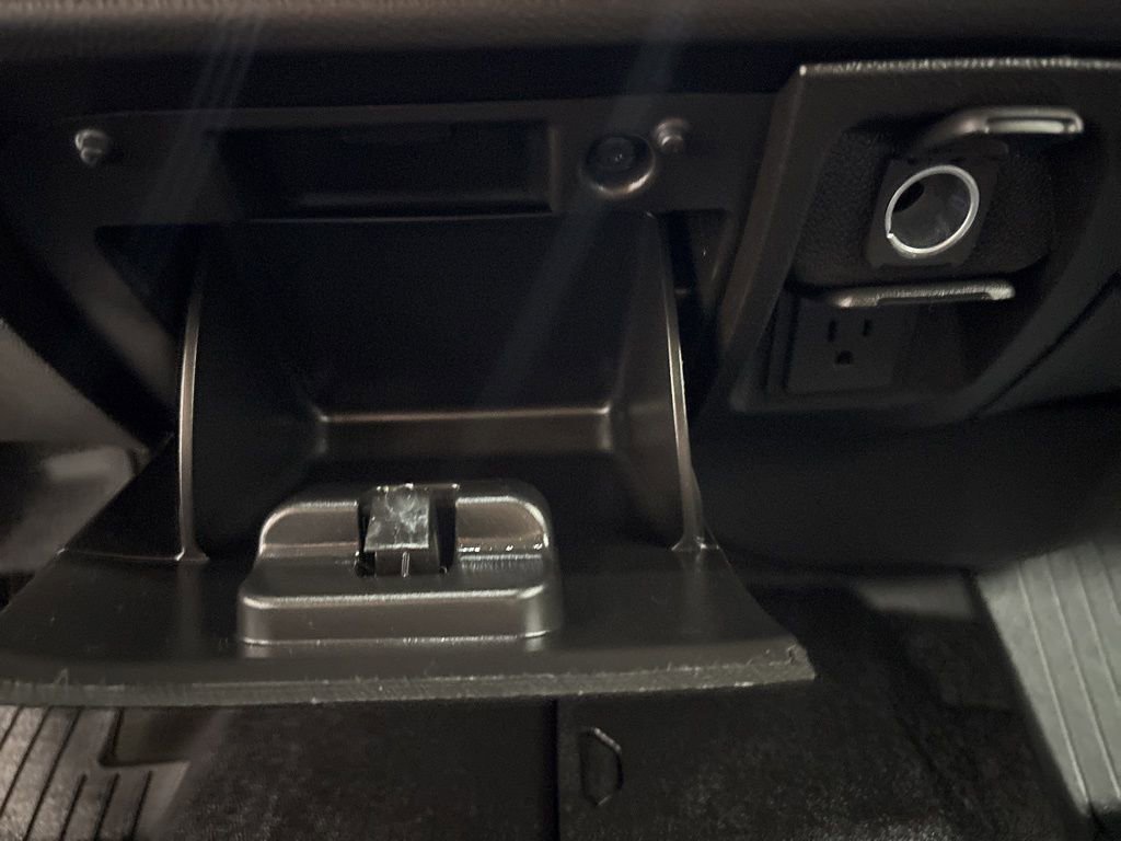 Used 2018 Chevrolet Silverado 2500 LT w/ All Star Edition AWD/4WD image 22