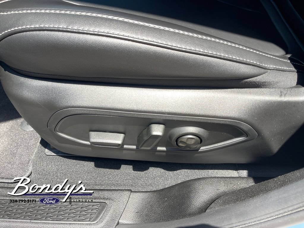 Used 2026 Jeep Grand Cherokee L Limited w/ Limited Altitude Package RWD image 9