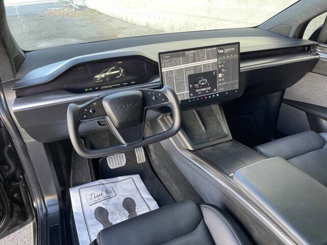 Used 2022 Tesla Model X Plaid AWD/4WD image 9
