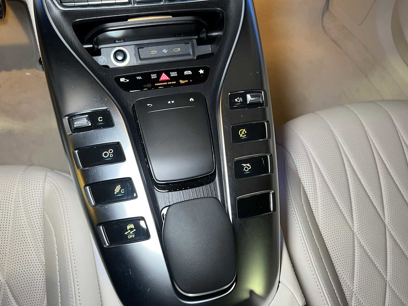 Certified 2024 Mercedes-Benz AMG GT 43 image 32