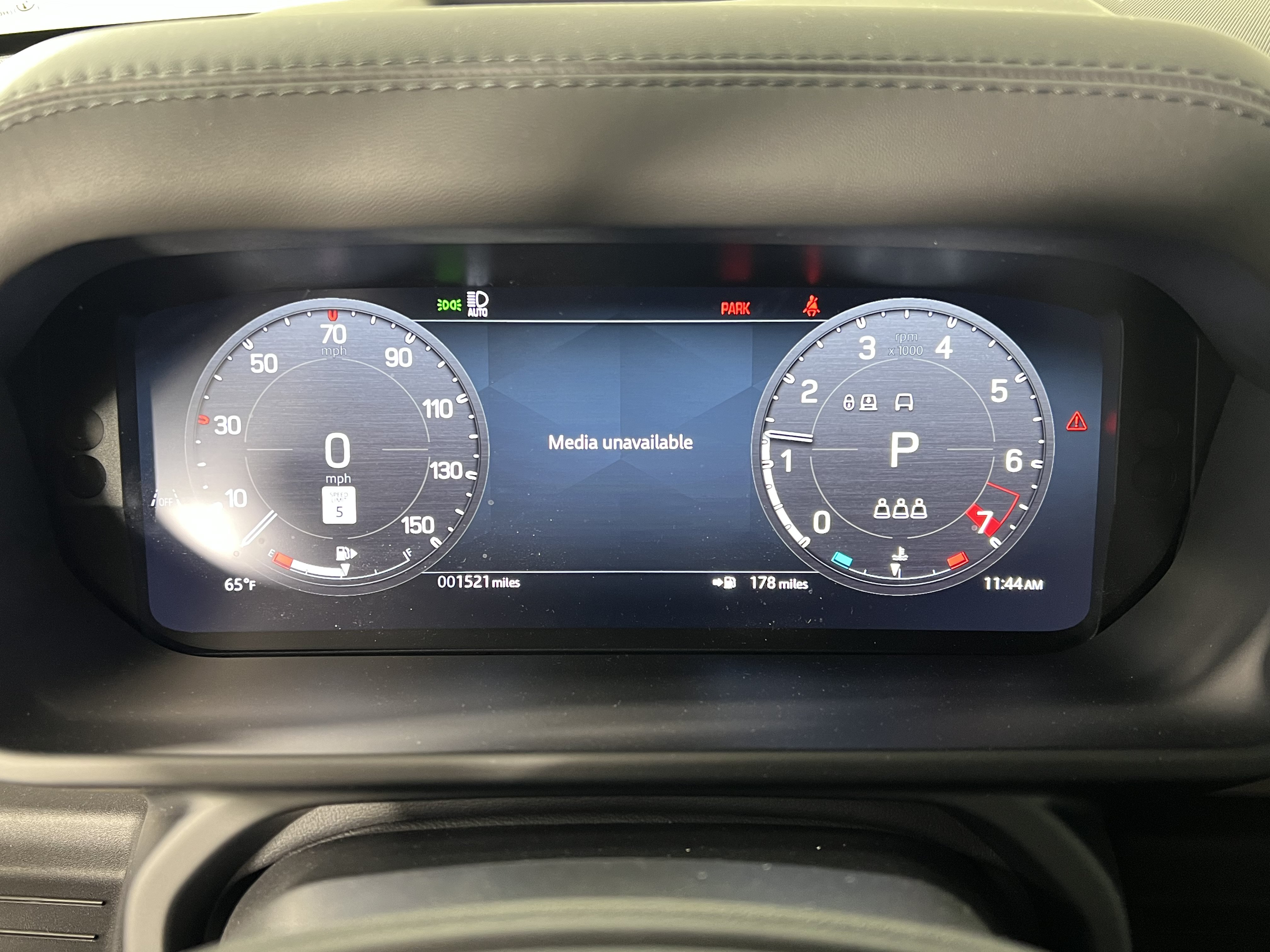 Used 2026 Land Rover Defender 90 V8 AWD/4WD image 27