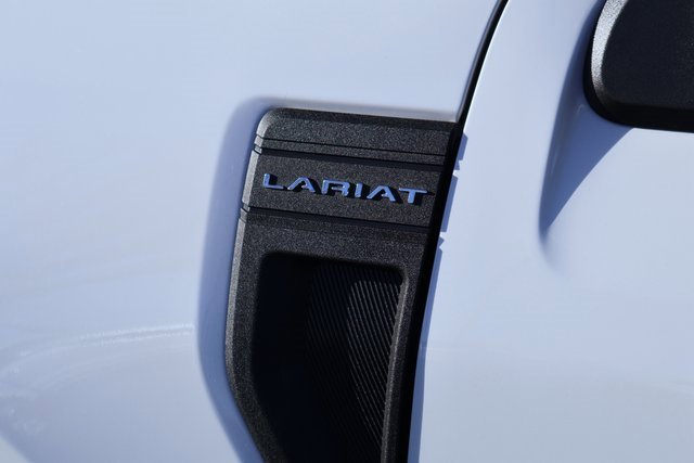 Used 2024 Ford Maverick Lariat image 9