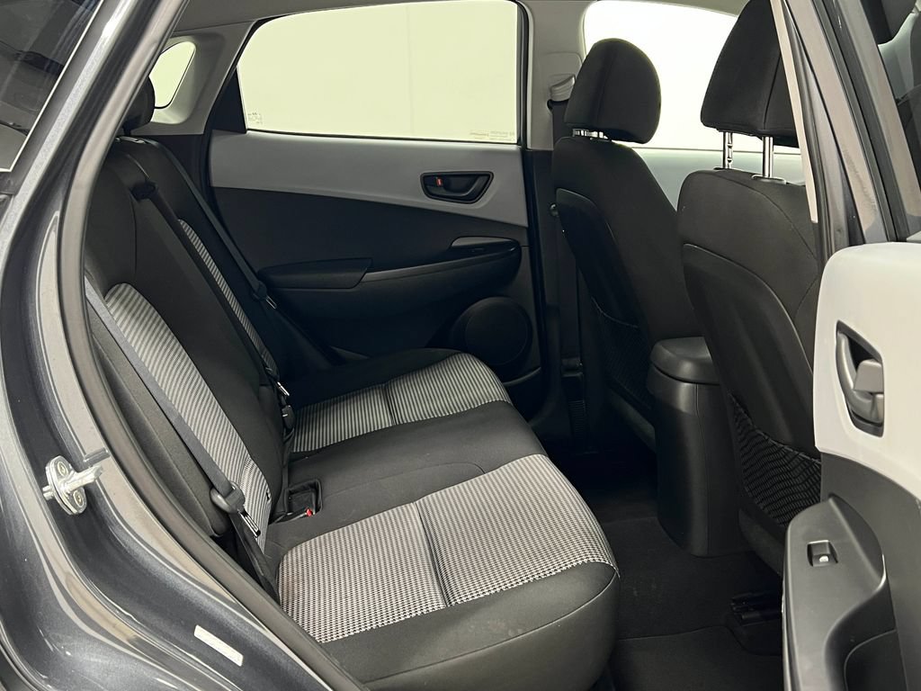 Used 2018 Hyundai Kona SEL FWD image 30