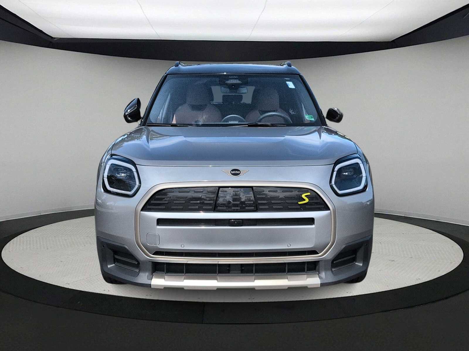 Used 2025 MINI Cooper Countryman SE image 3