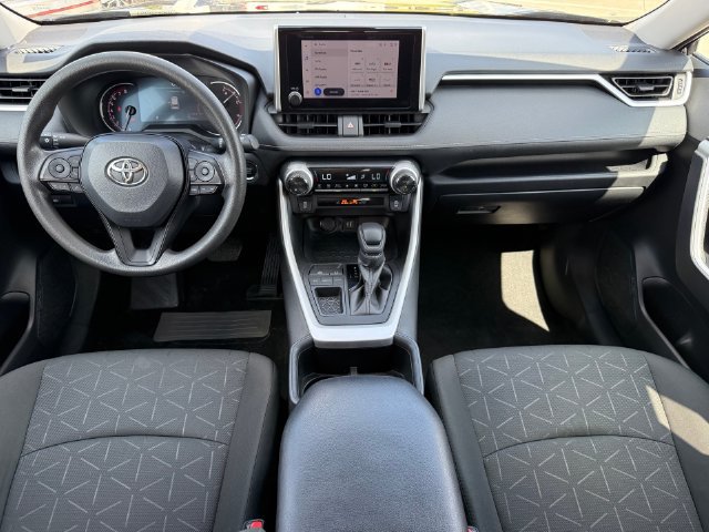 Used 2024 Toyota RAV4 XLE FWD image 21