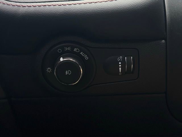 Certified 2022 Dodge Durango R/T w/ Tow 'N Go Package image 33