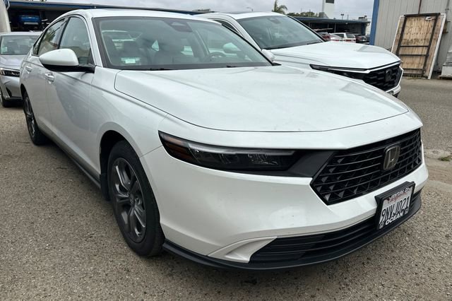 Used 2024 Honda Accord EX image 2