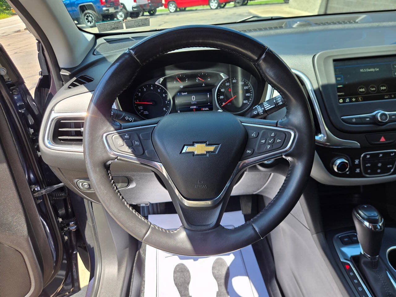 Used 2019 Chevrolet Equinox LT AWD/4WD image 11