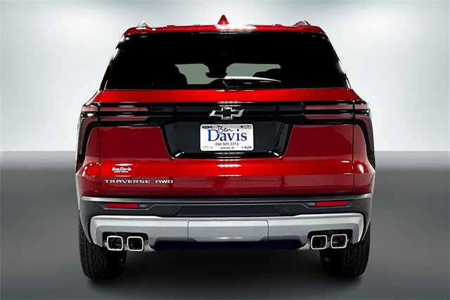 New 2026 Chevrolet Traverse LT w/ Driver Confidence Package image 4