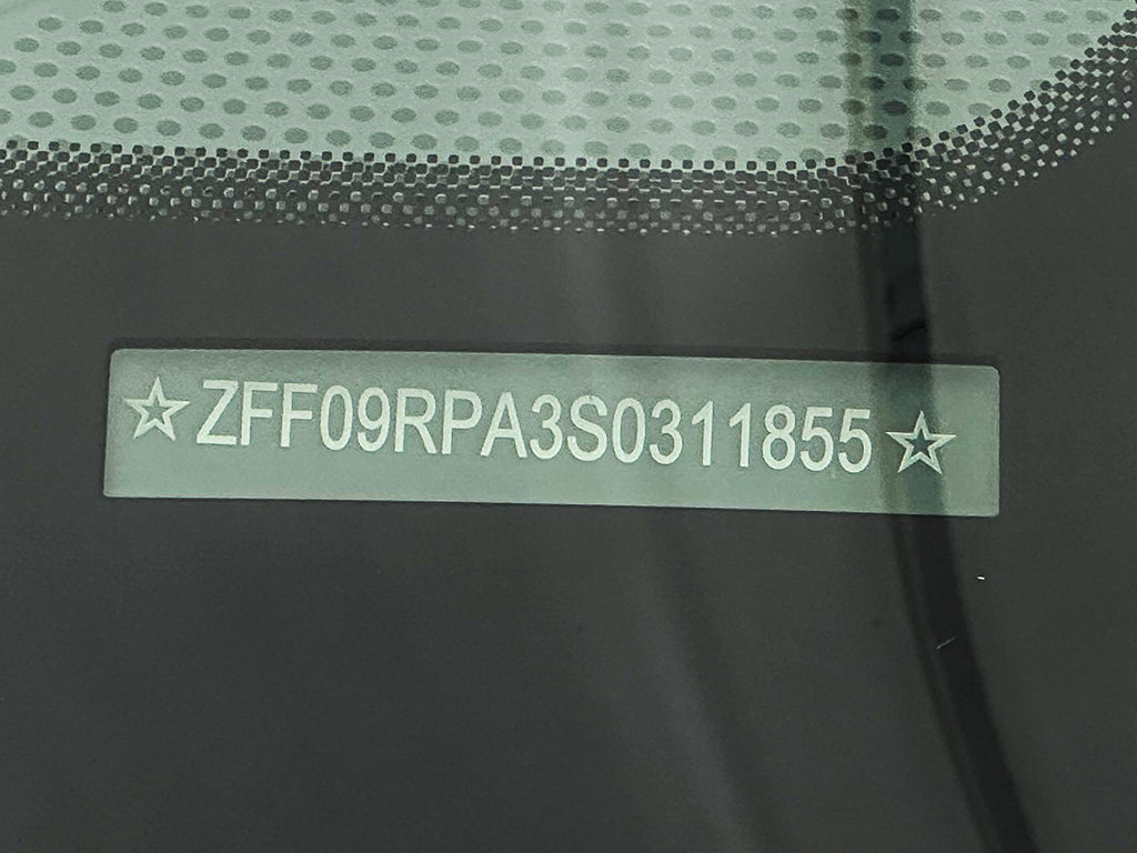 Certified 2025 Ferrari Roma Spider RWD image 40