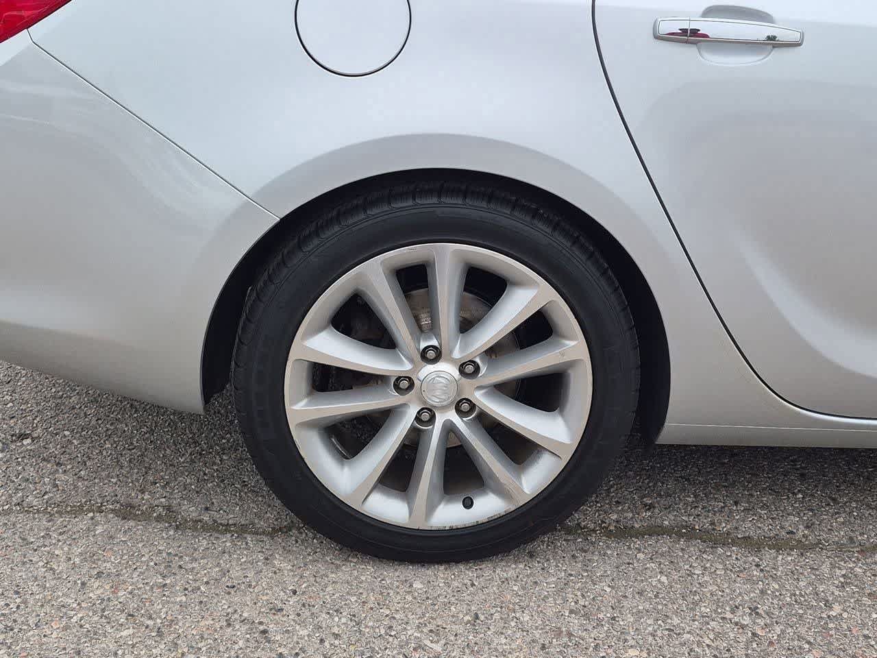 Used 2014 Buick Verano Convenience FWD image 13
