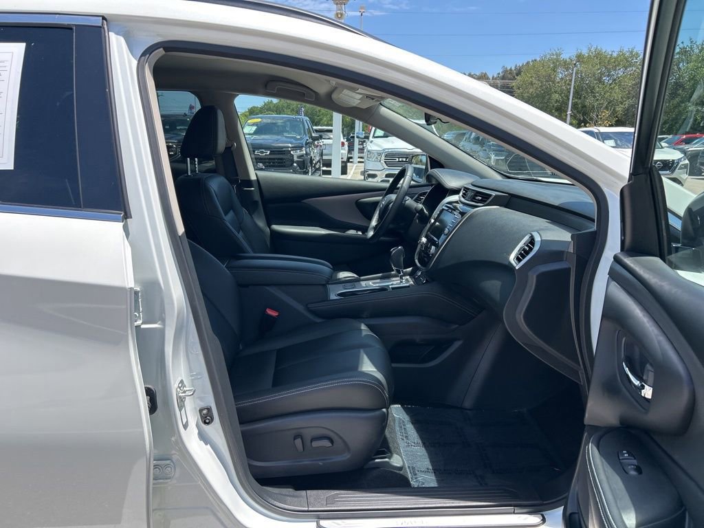 Certified 2024 Nissan Murano SV FWD image 42
