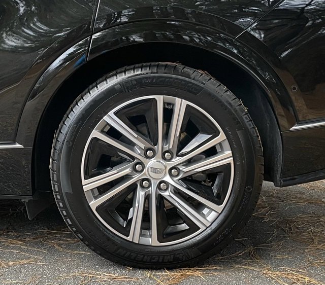 Used 2024 Cadillac Lyriq Luxury image 7