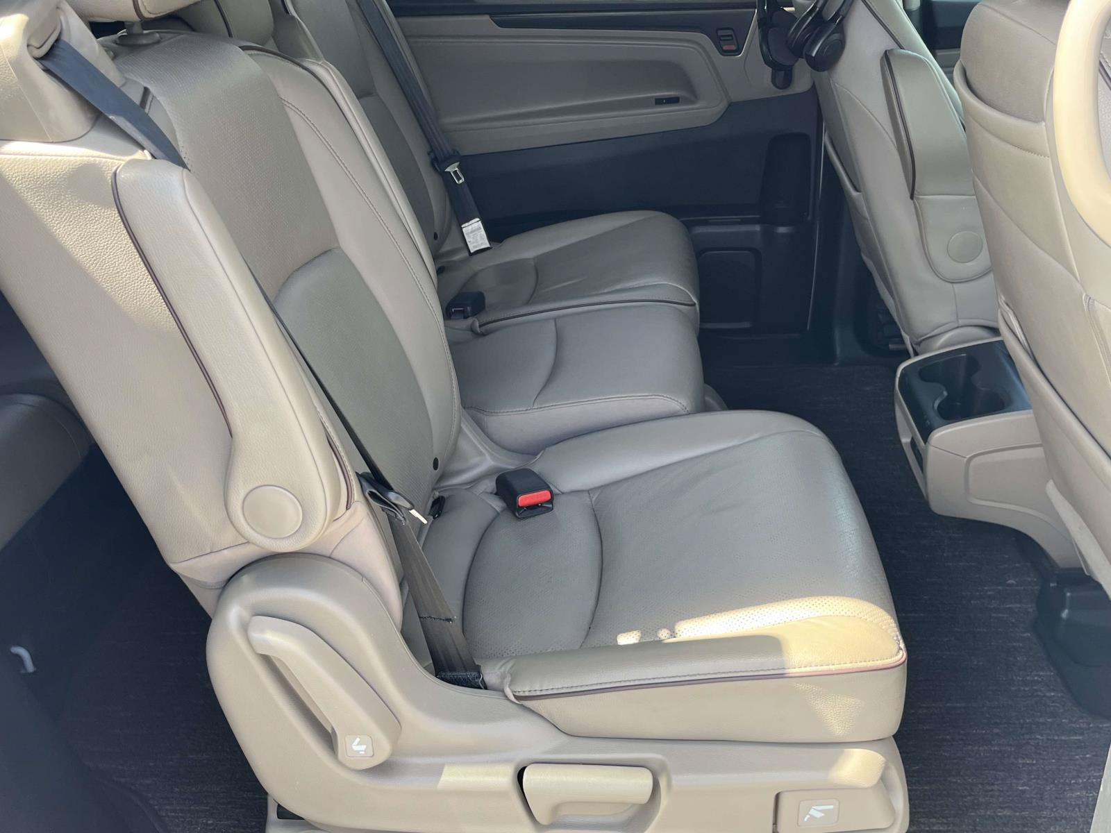 Used 2021 Honda Odyssey Elite image 12