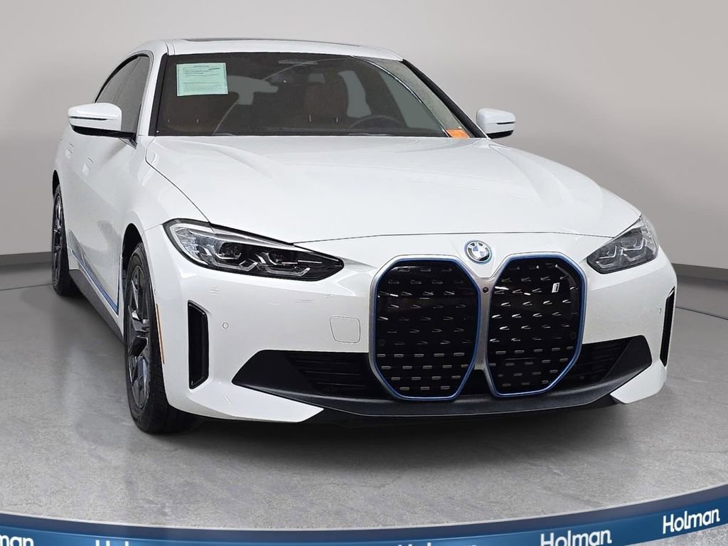 Used 2023 BMW i4 eDrive35 RWD image 3