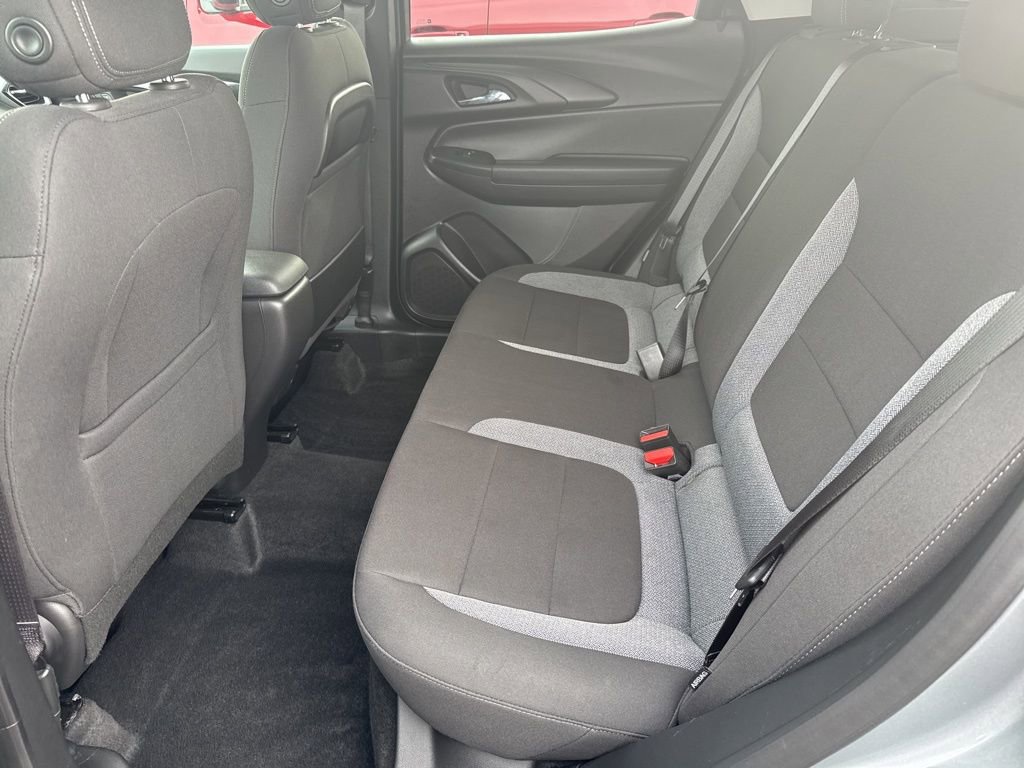 Used 2025 Chevrolet TrailBlazer LT w/ Driver Confidence Package image 22