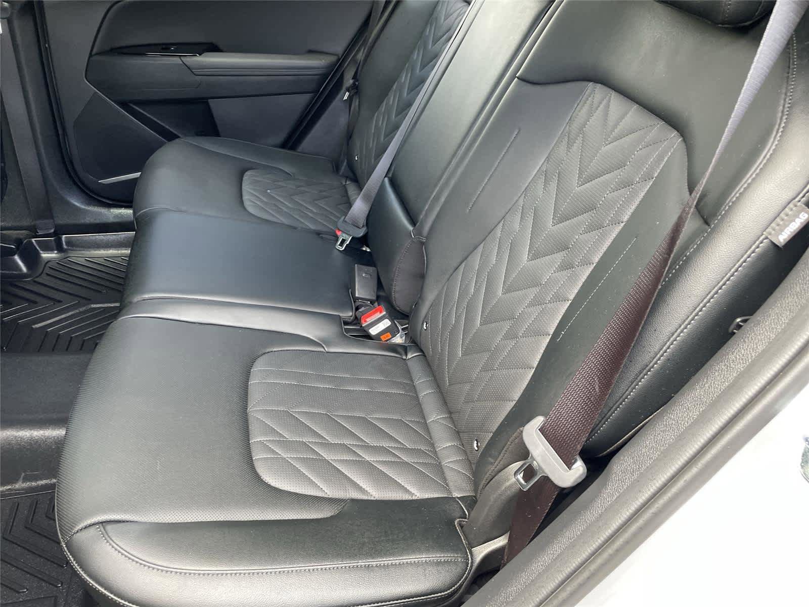 Used 2025 Kia Sportage X-Line w/ Premium Package AWD/4WD image 15