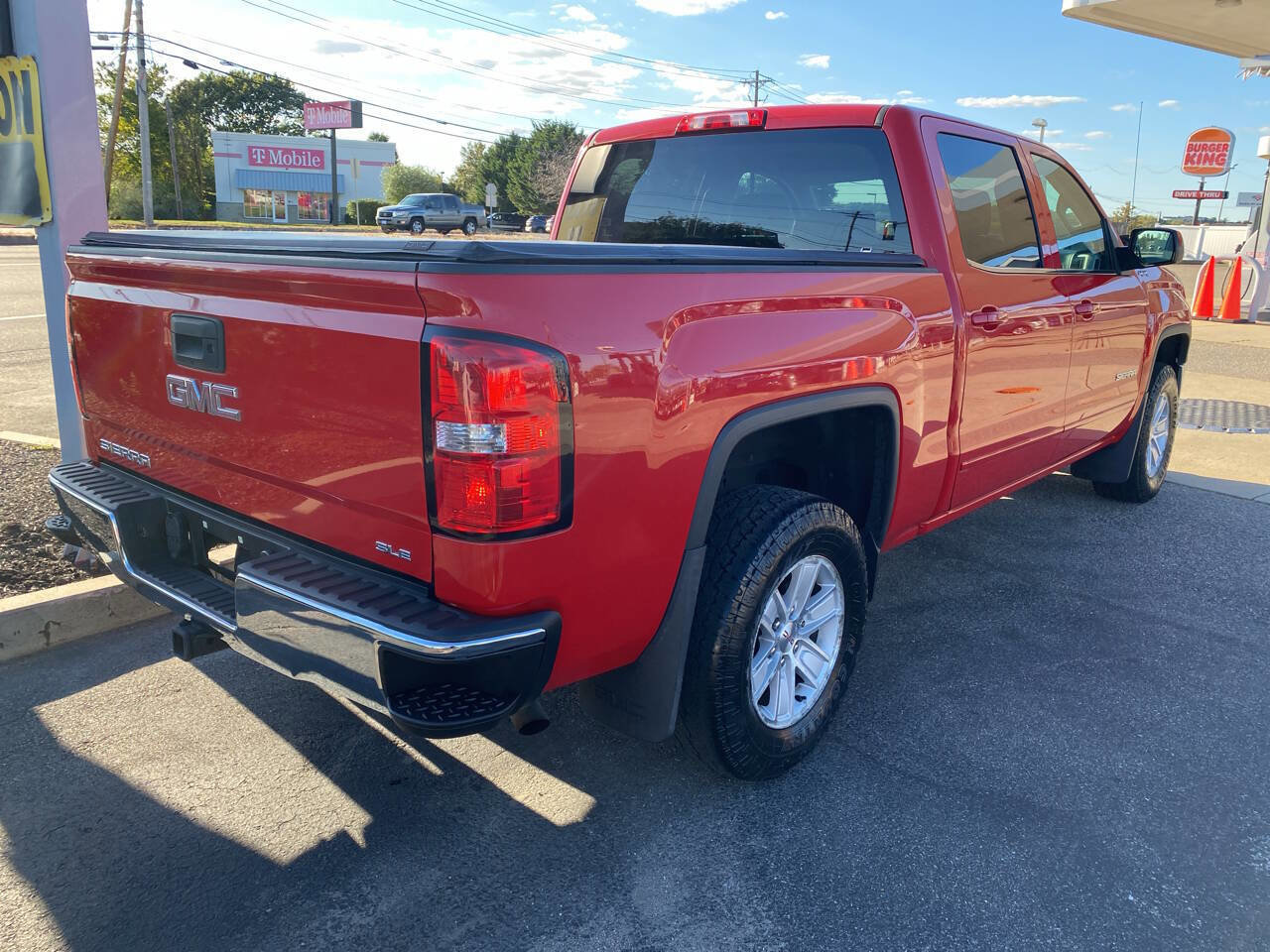Used 2015 GMC Sierra 1500 SLE w/ SLE Value Package image 6