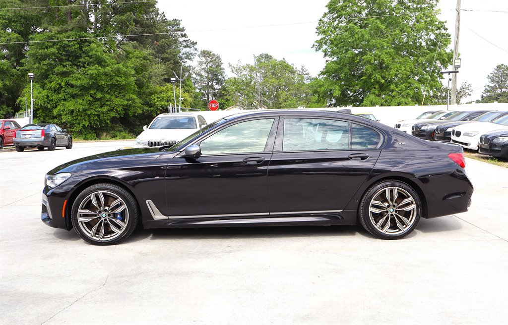 Used 2018 BMW M760i xDrive AWD/4WD image 4