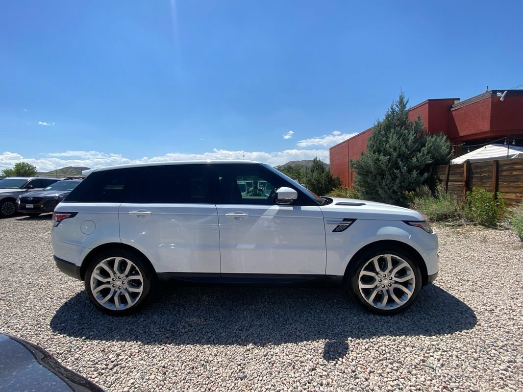 Used 2016 Land Rover Range Rover Sport HSE AWD/4WD image 2