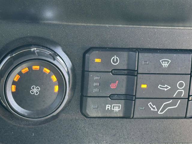 Used 2022 Ford F350 XLT w/ XLT Premium Package AWD/4WD image 21