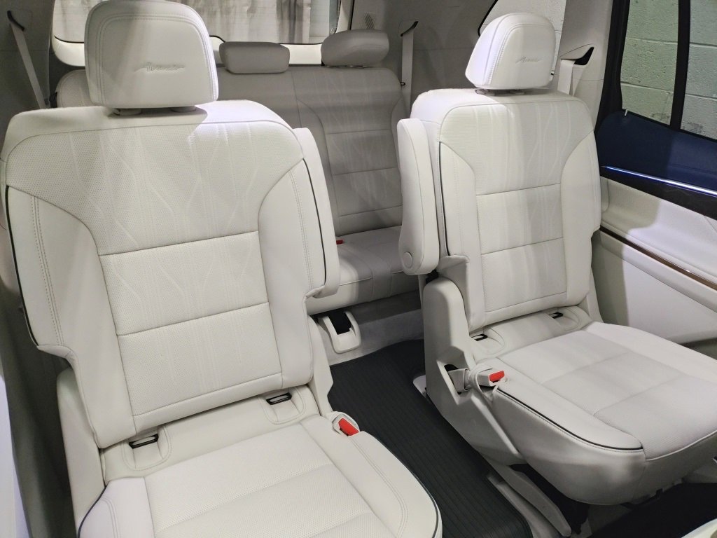New 2026 Buick Enclave Avenir image 11