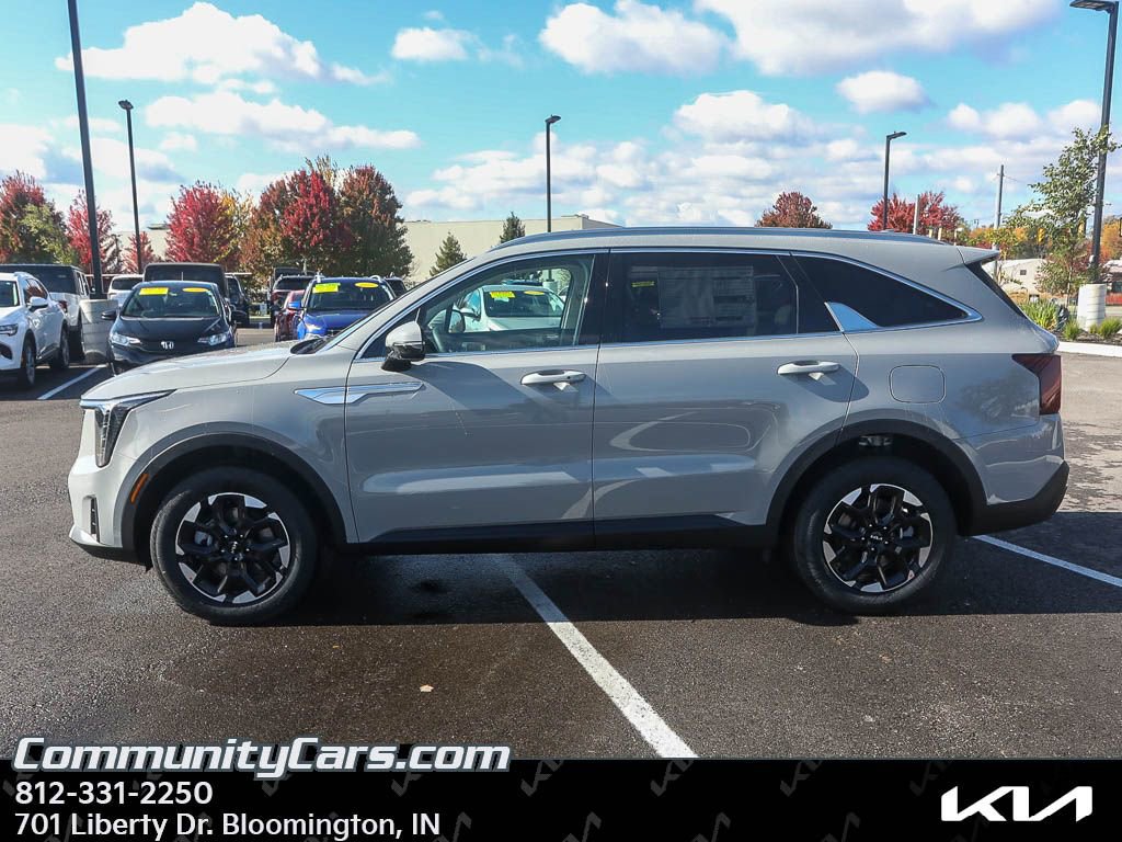 New 2026 Kia Sorento S w/ S Panoramic Sunroof Package image 3