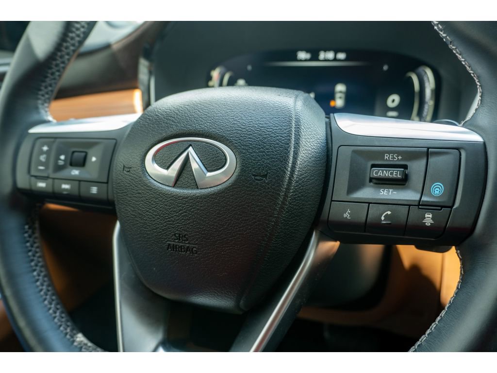 Used 2023 INFINITI QX60 Sensory w/ Cargo Package AWD/4WD image 33