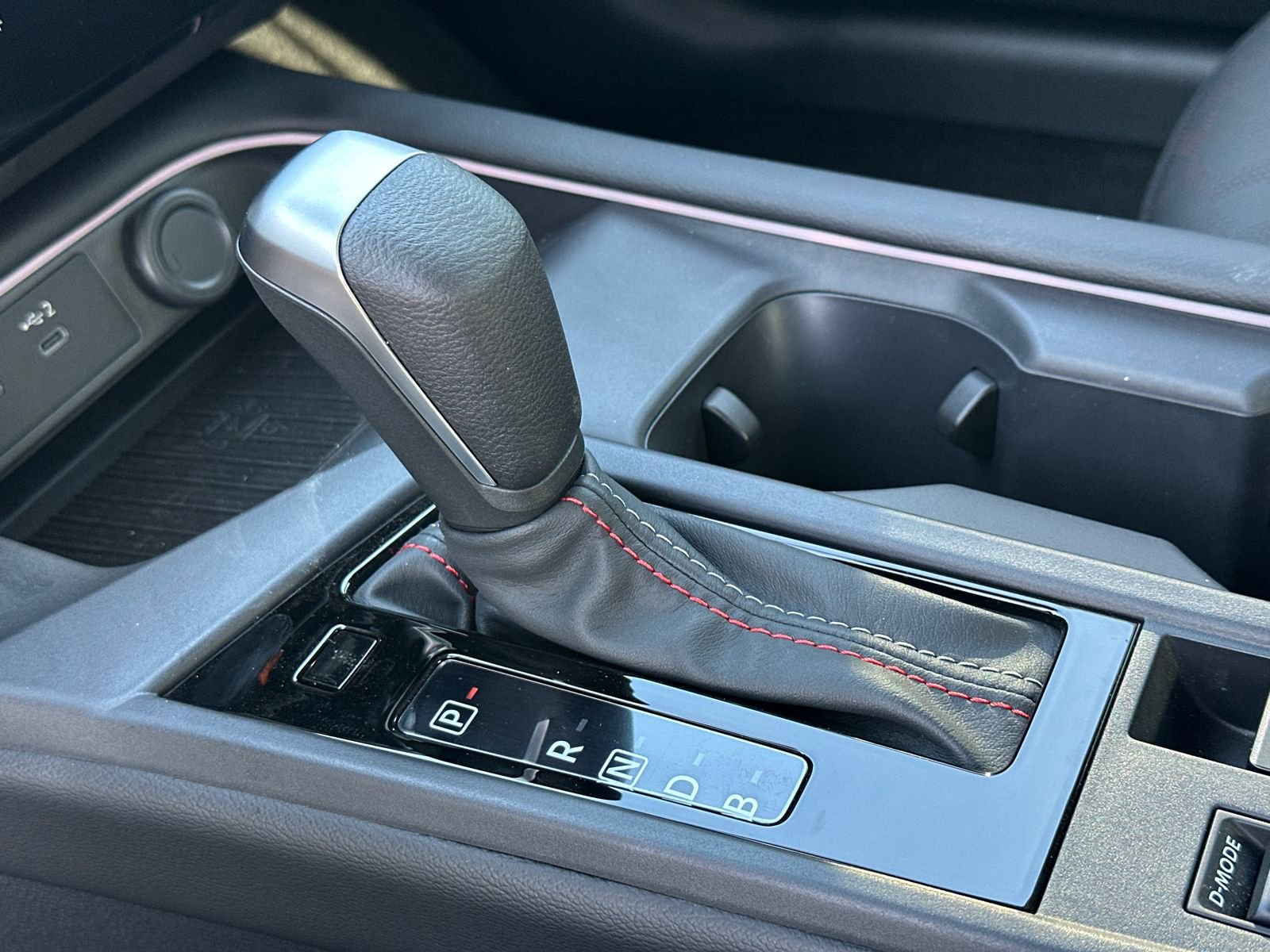 New 2026 Nissan Sentra SR w/ SR Premium Package image 32