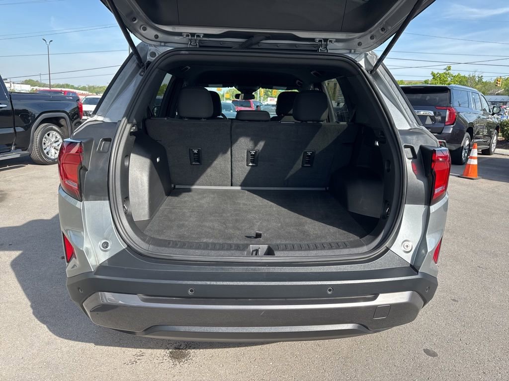 Used 2025 GMC Terrain Elevation AWD/4WD image 28