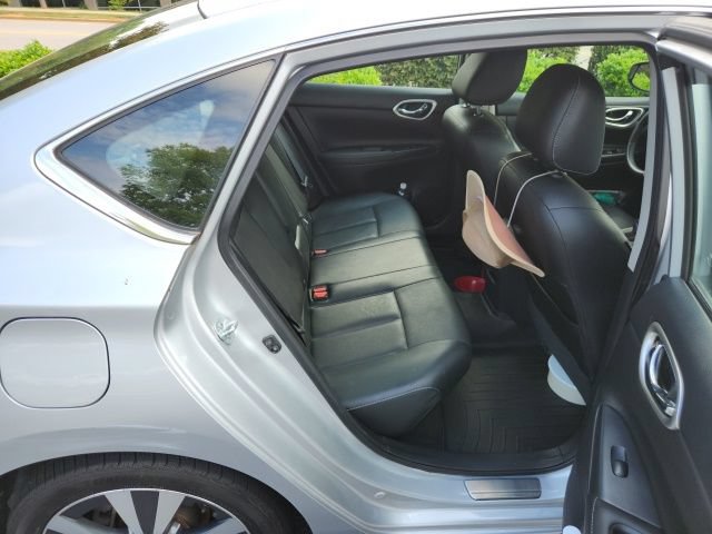 Used 2016 Nissan Sentra SL w/ Technology Package FWD image 7