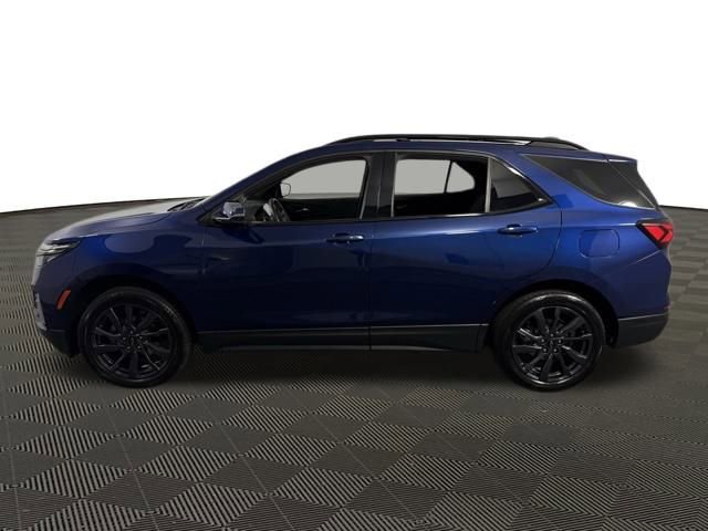 Used 2022 Chevrolet Equinox RS w/ Infotainment Package image 5