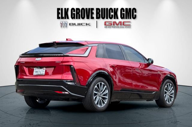 Used 2024 Cadillac Lyriq Sport RWD image 4