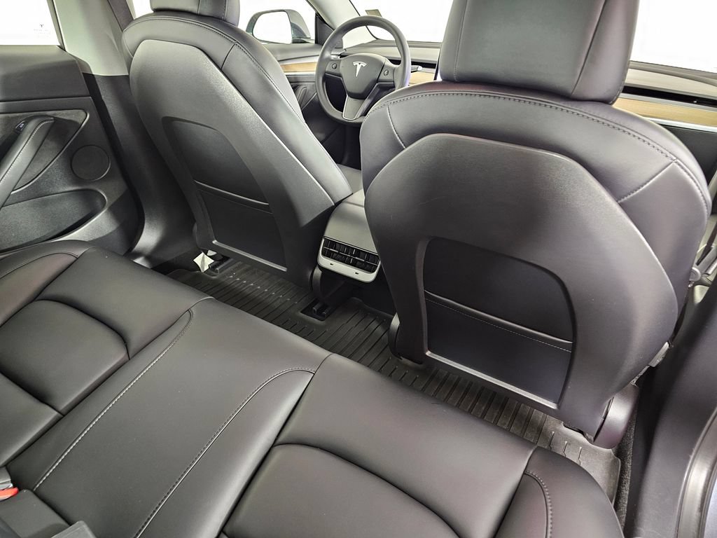 Used 2021 Tesla Model 3 Standard Range Plus RWD image 15