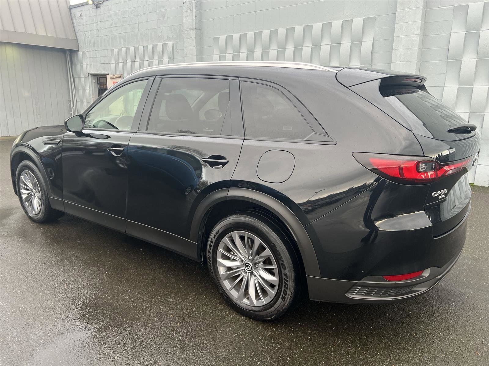 Used 2024 MAZDA CX-90 3.3 Turbo w/ Preferred Plus image 8