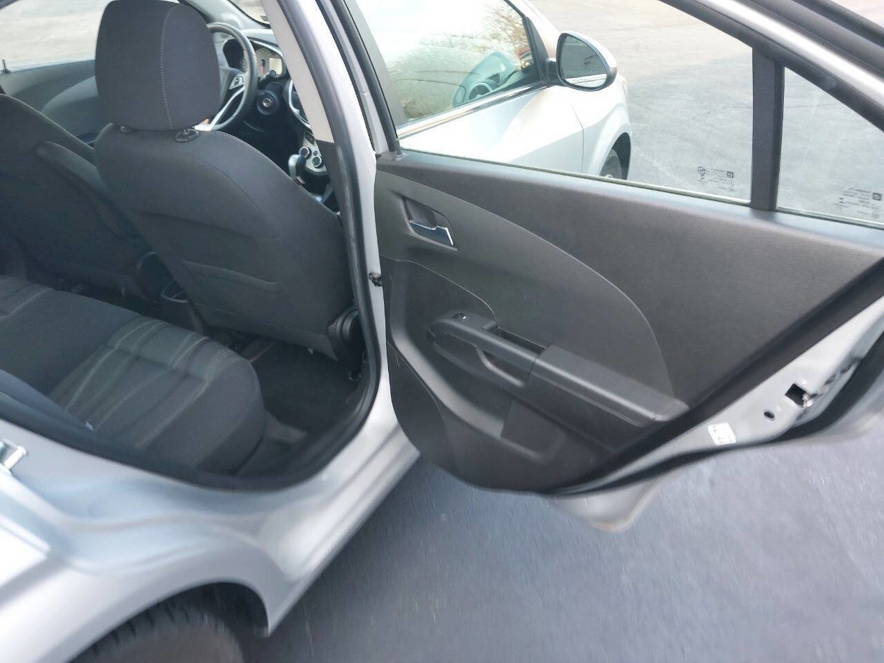 Used 2018 Chevrolet Sonic LT image 13