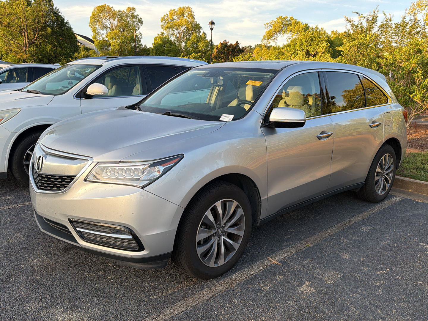 Used 2015 Acura MDX w/ Technology Package FWD image 2