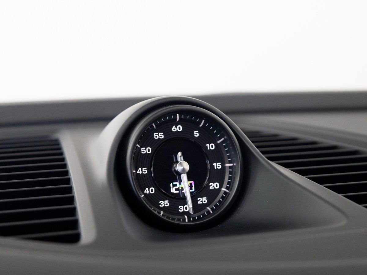 New 2025 Porsche Macan 4S Electric image 21