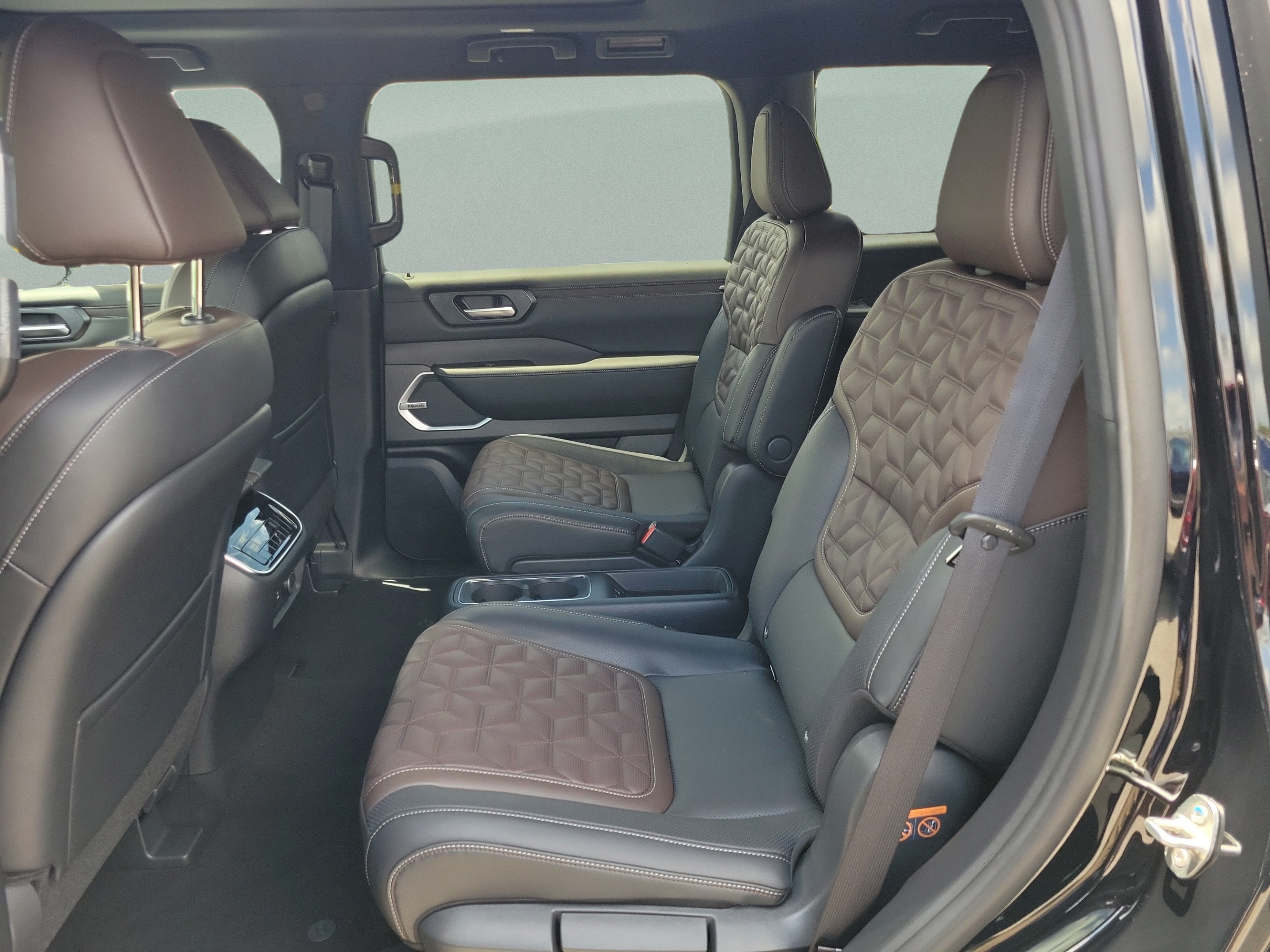 New 2026 Nissan Armada Platinum RWD image 11