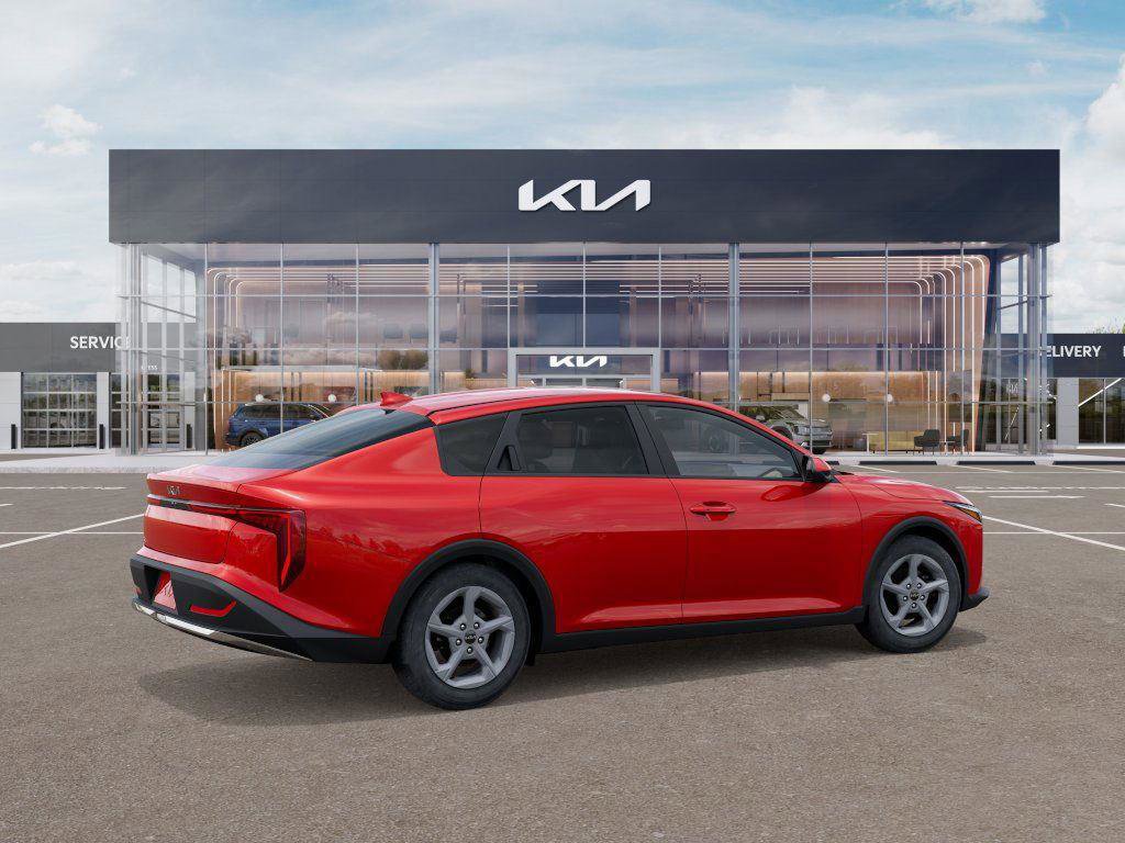 New 2025 Kia K4 LX image 7