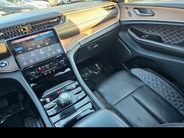 Used 2021 Jeep Grand Cherokee L Summit w/ Luxury Tech Group V image 36