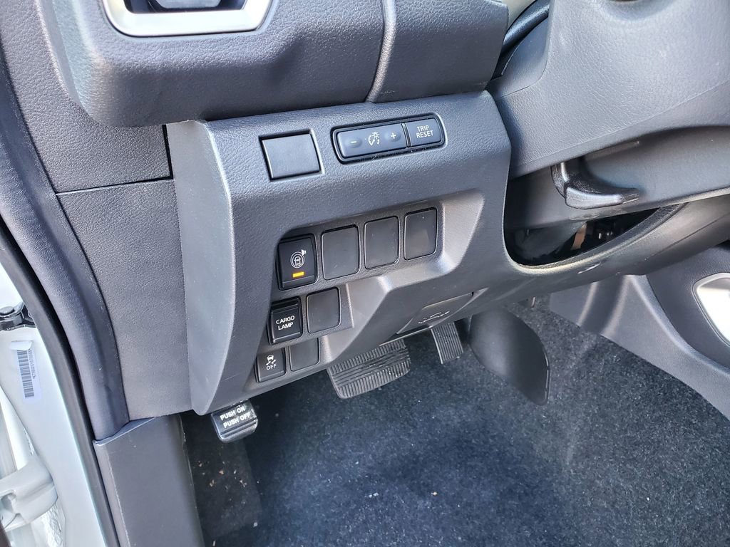 New 2026 Nissan Frontier SV image 18